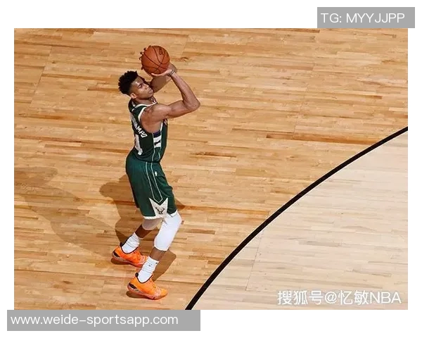 字母哥开局强势表现赛季前三战场均35分15篮板5助攻创历史新纪录